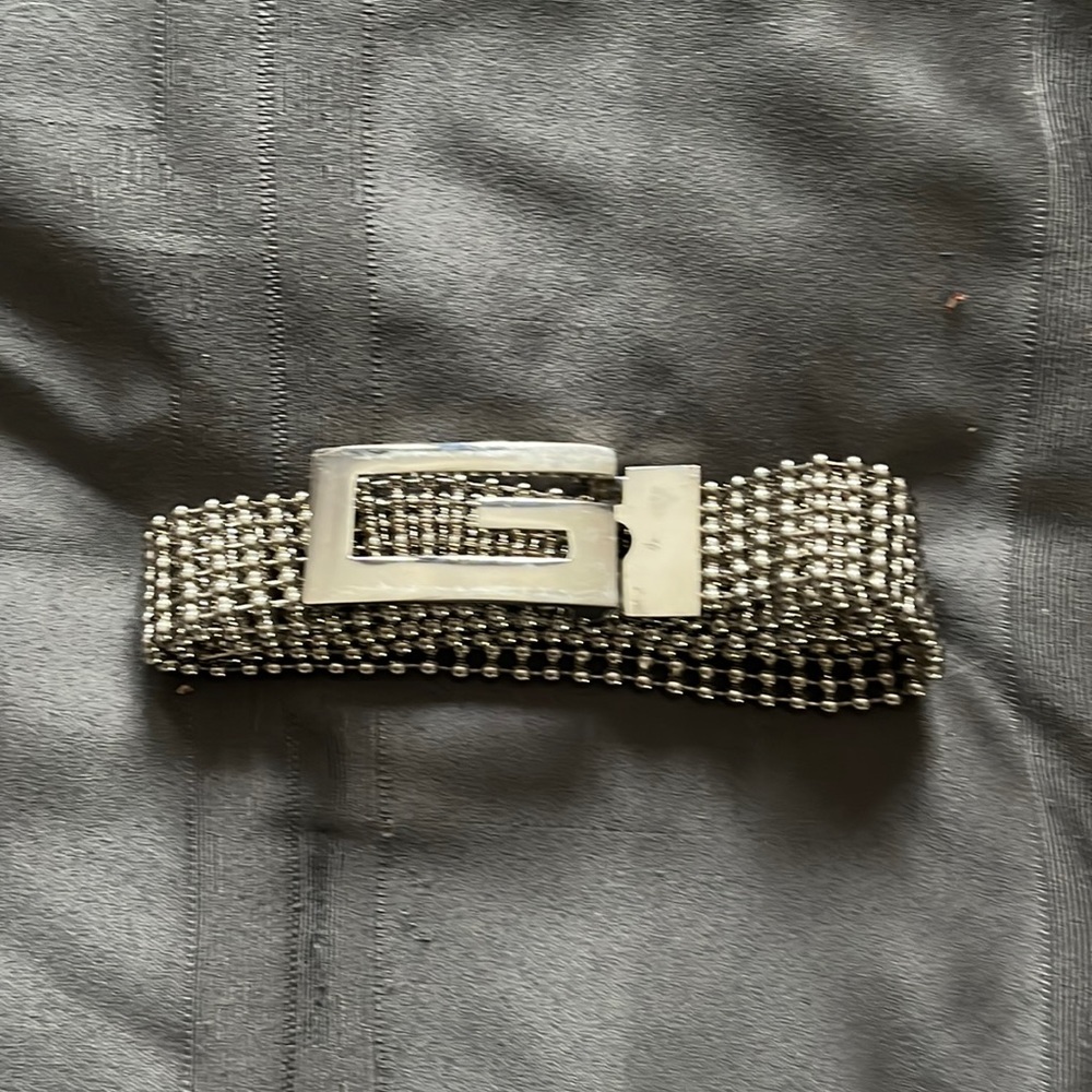 Guess silver 40 inch belt only wore twice